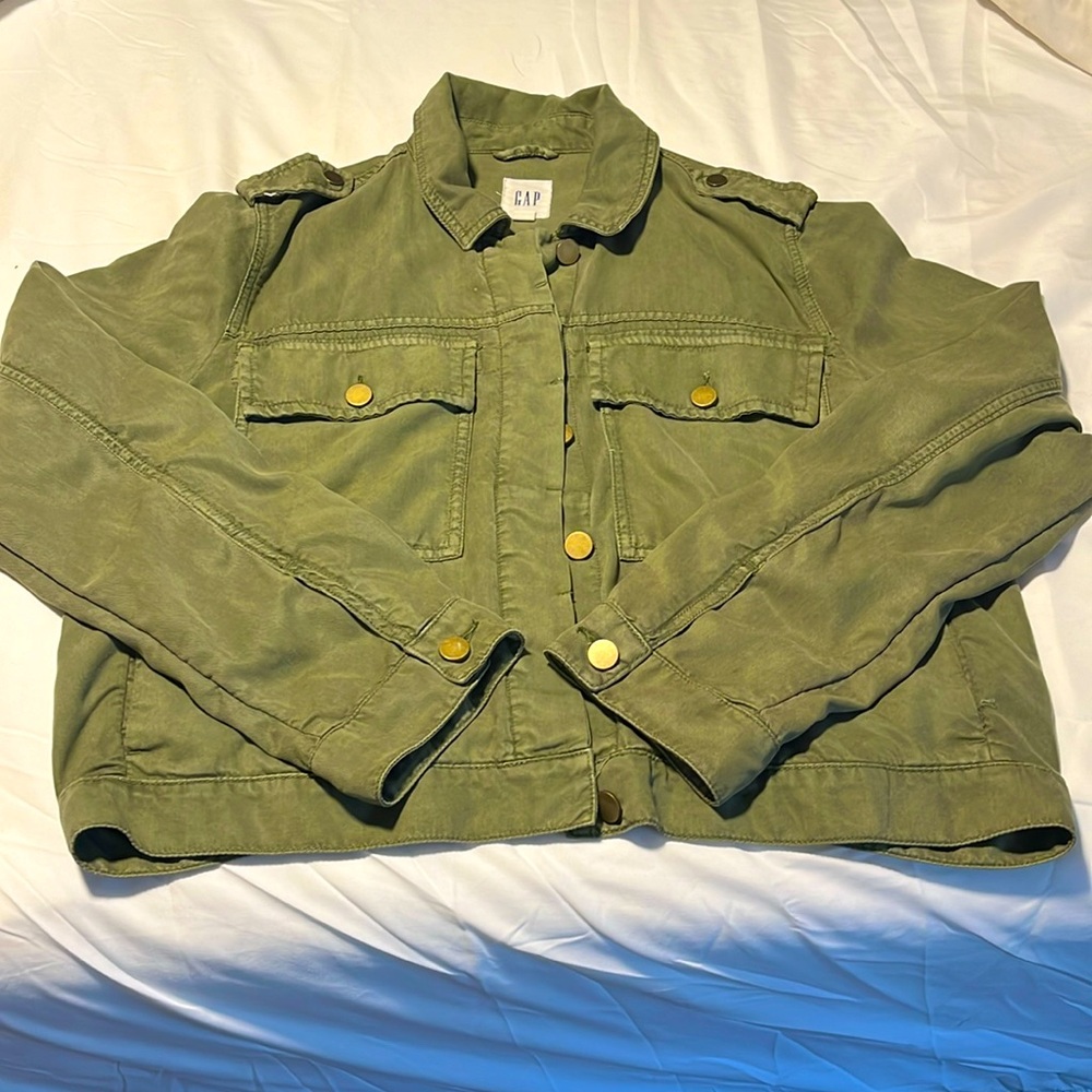 GAP sz L jeans style lightweight (tensel) jacket. Olive.